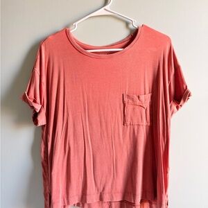 American Eagle Outfitters Coral Short Sleeve Tee